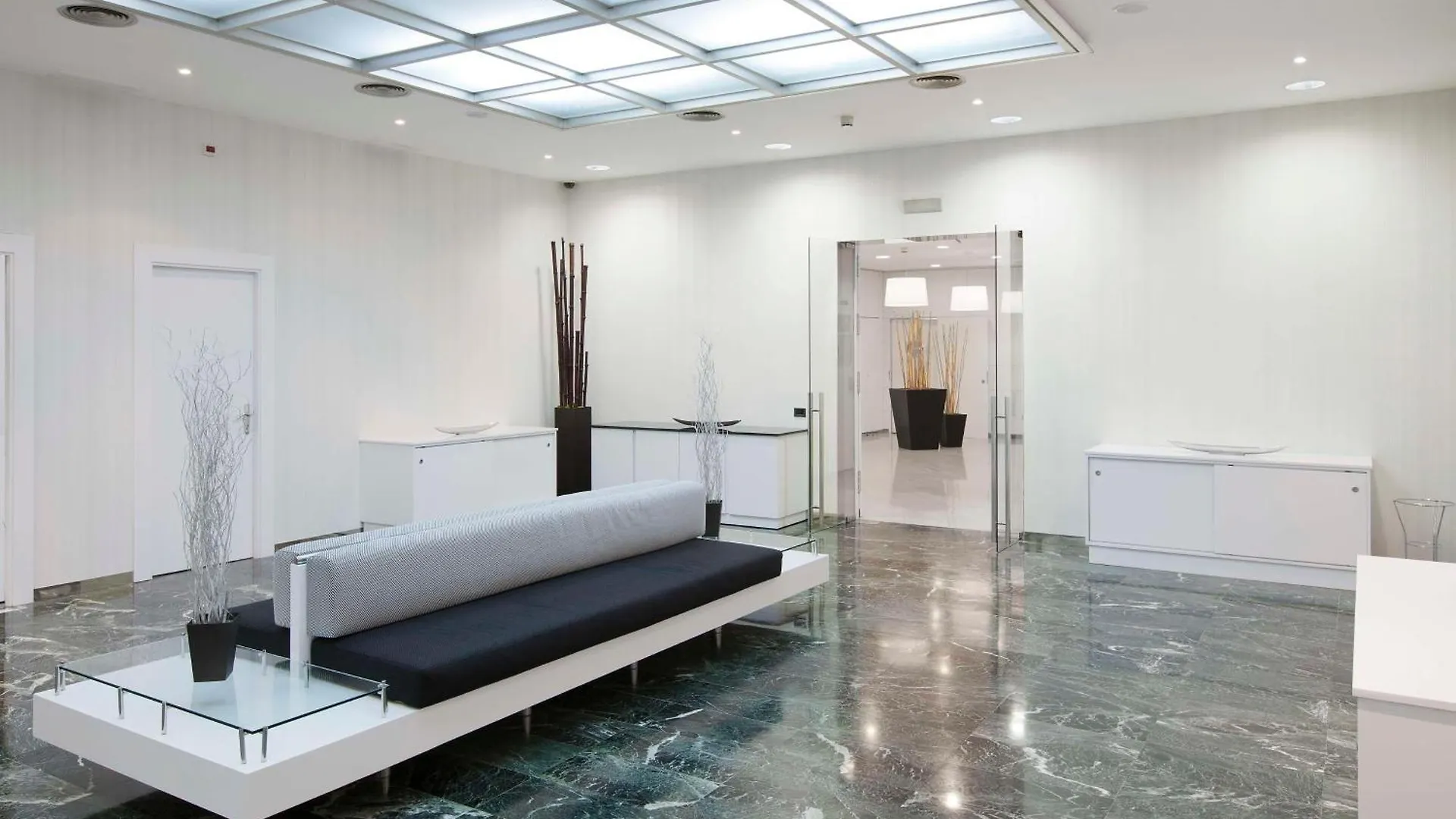Nh Barcelona Stadium Hotel
