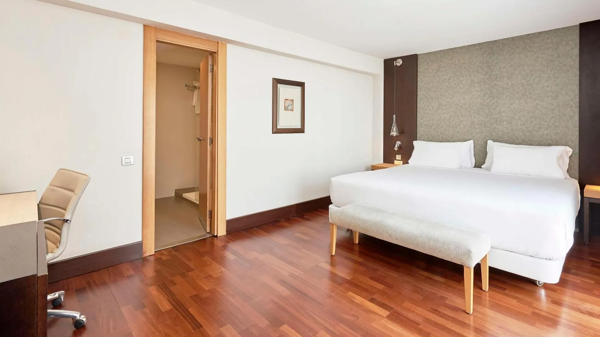 Nh Barcelona Stadium Hotel