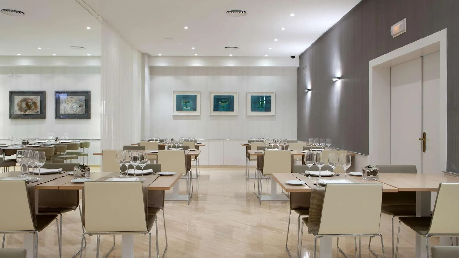 Hotel Nh Barcelona Stadium