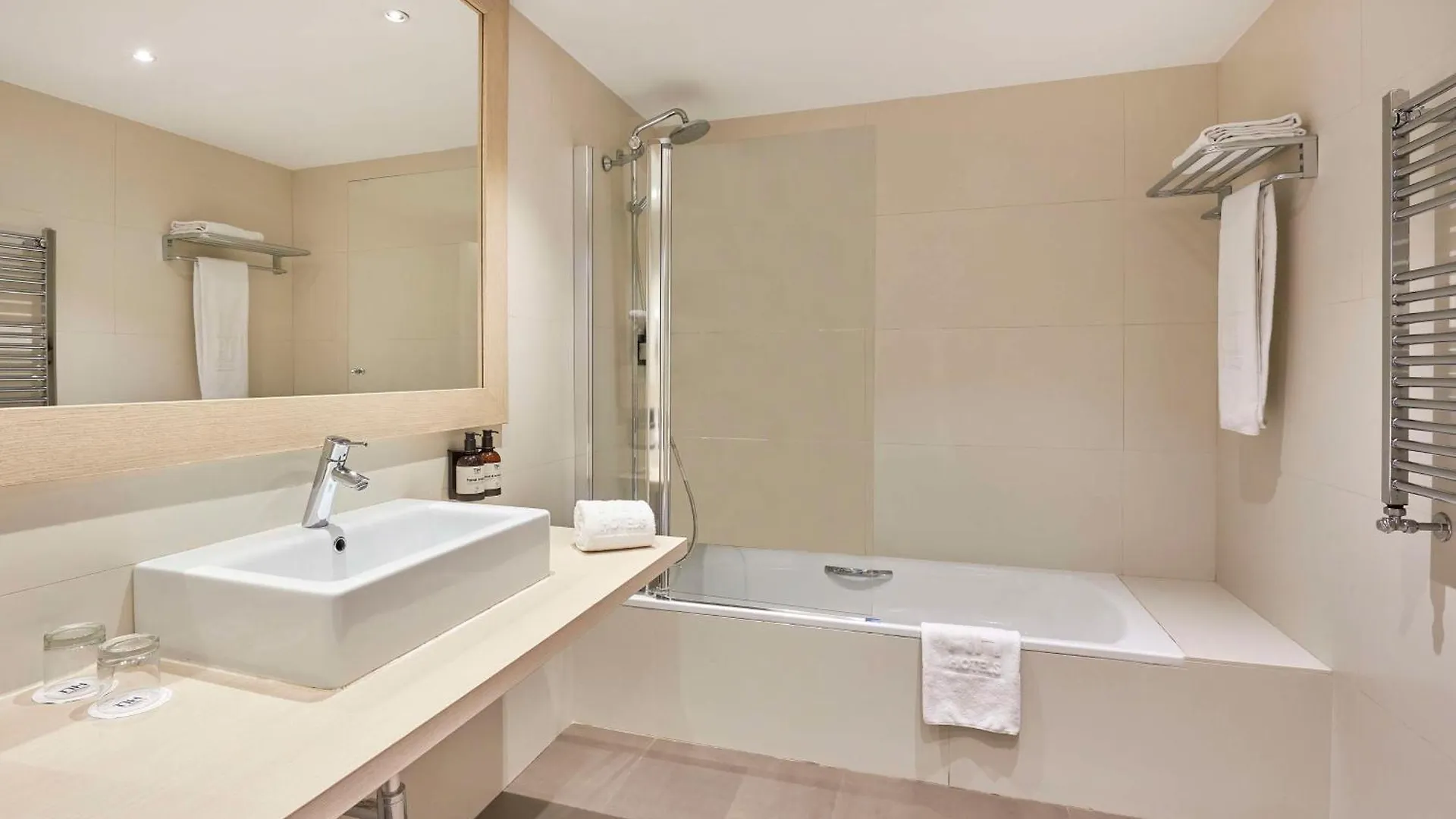 Hotel Nh Barcelona Stadium