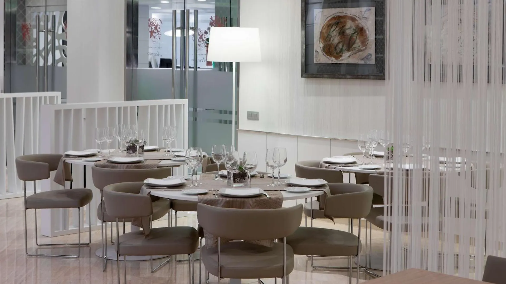Nh Barcelona Stadium Hotell