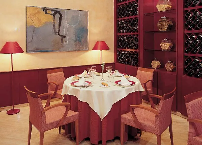 Nh Barcelona Stadium Hotel